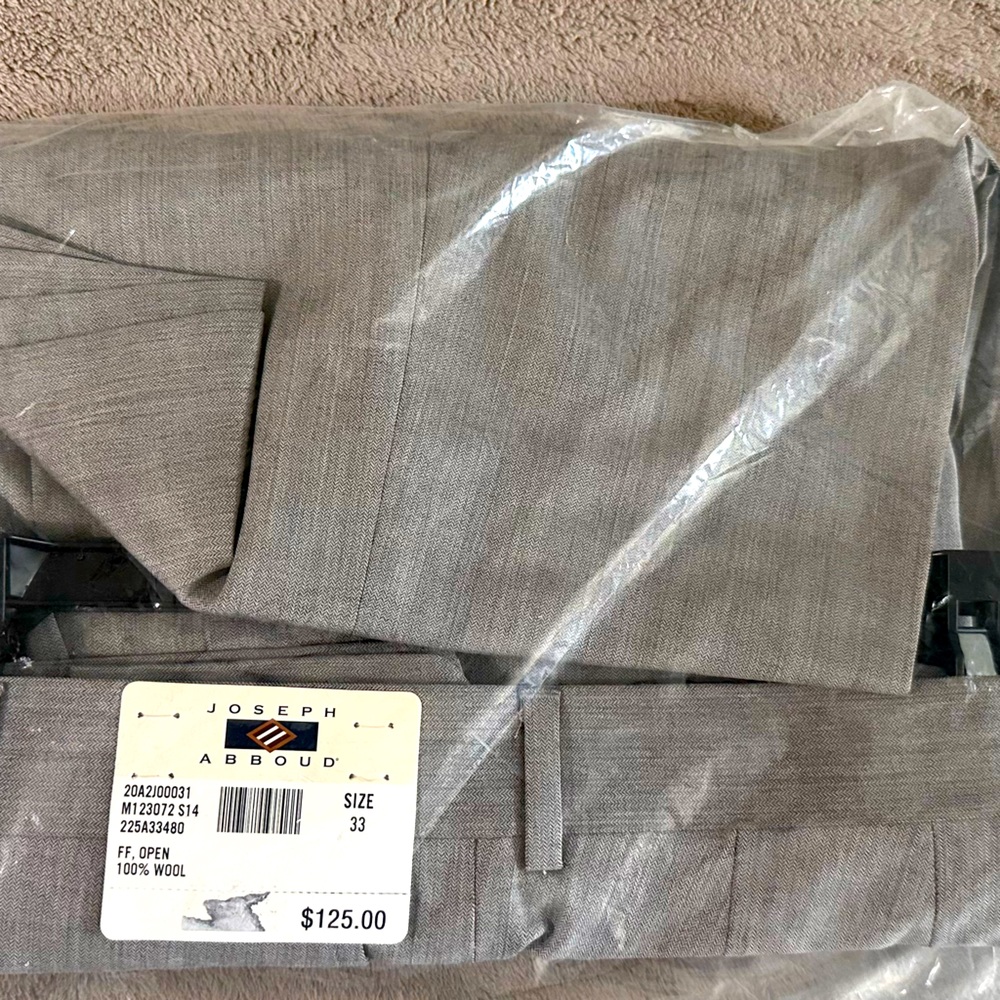 NWT Joseph Abboud waste 33 flat front unhemmed light grey herringbone pattern